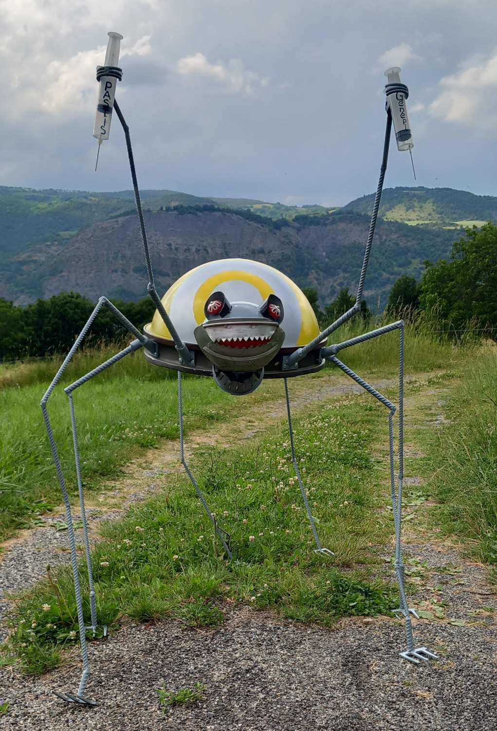 Sculpture  l'araignée du Bestiaire d'En Fer