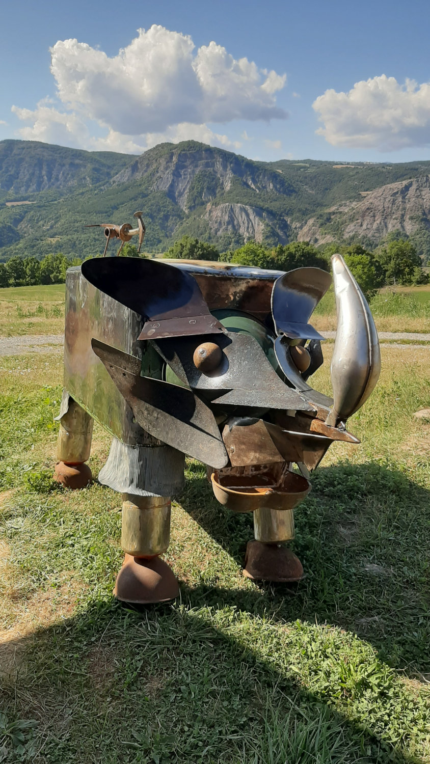 Sculpture  l'hippocéros du Bestiaire d'En Fer